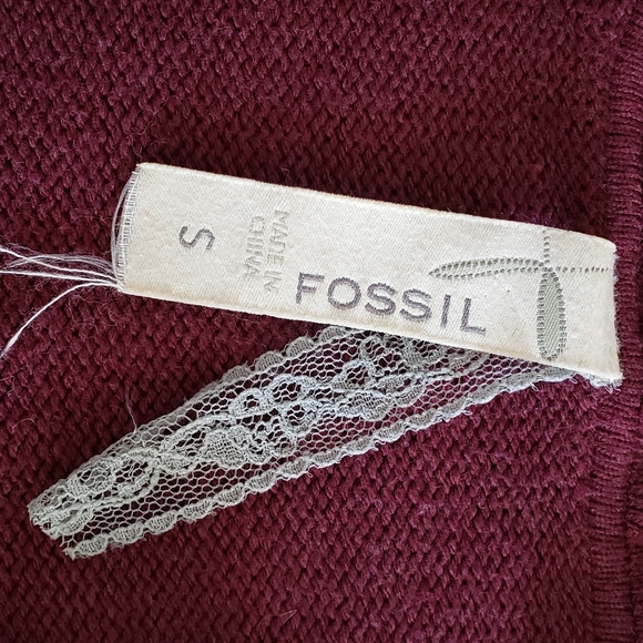 3/$20 | Fossil Sweater Empire Waist Maroon Small - Picture 6 of 7